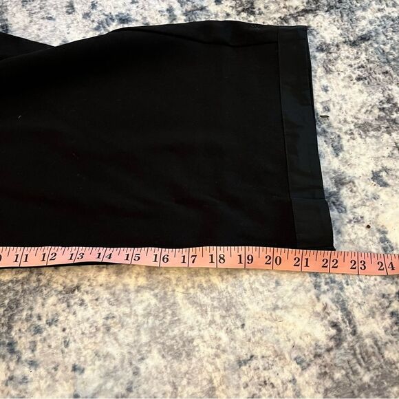 Athleta Triumph Hybrid Wide Crop - Picture 9 of 9